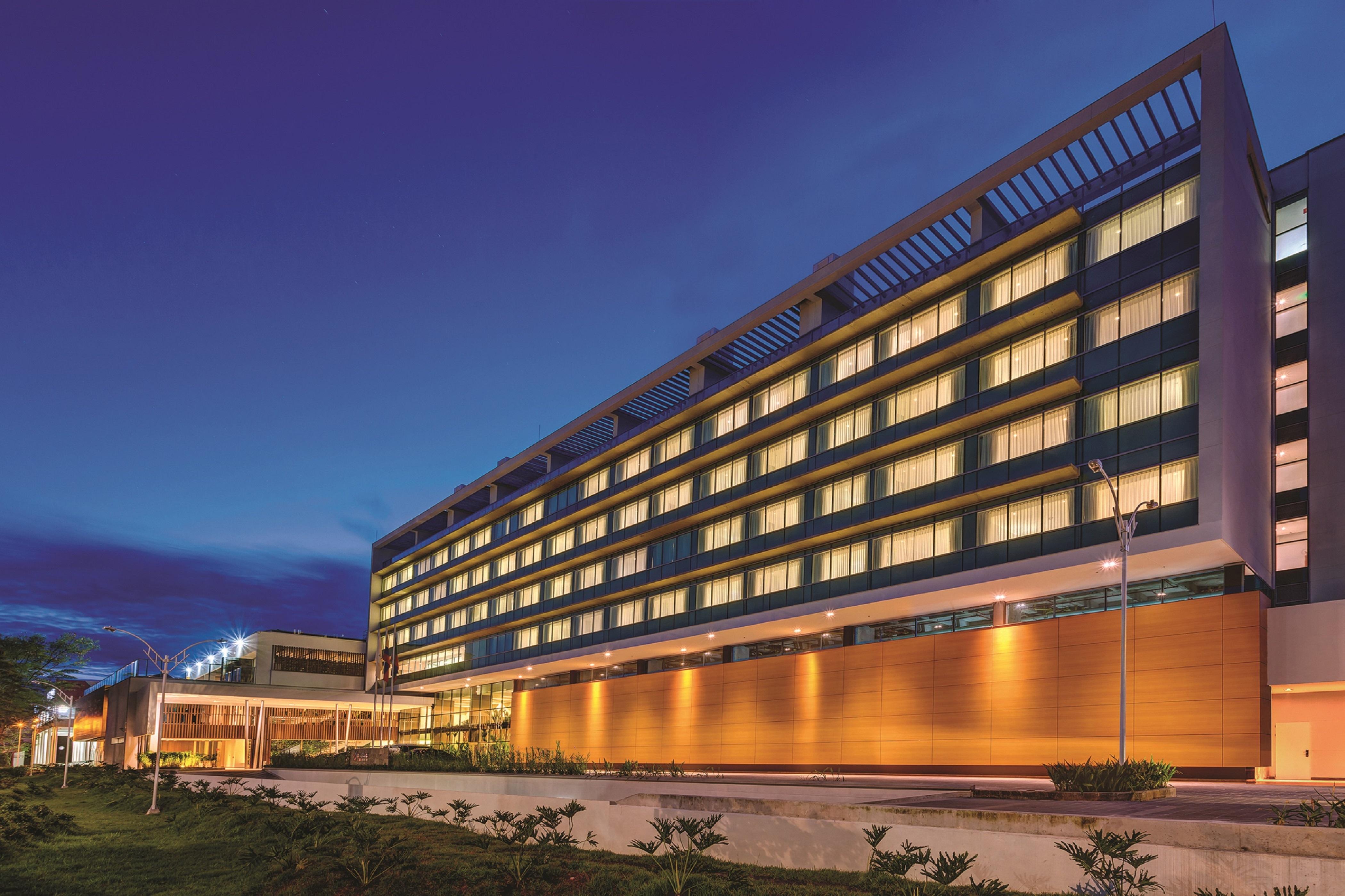 Estelar Villavicencio Hotel & Centro De Convenciones Kültér fotó The Westin Athens
