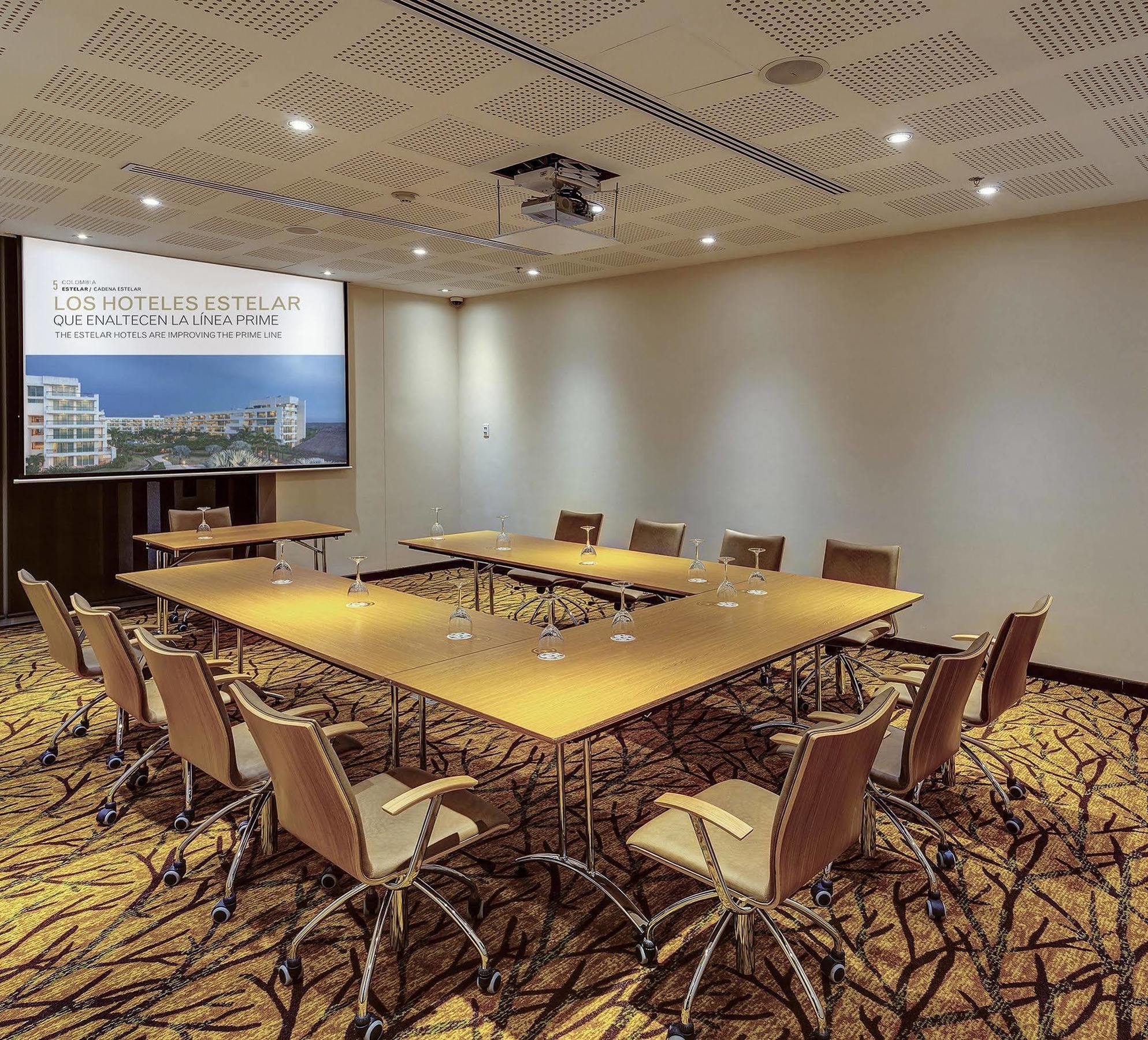 Estelar Villavicencio Hotel & Centro De Convenciones Kültér fotó Meeting room
